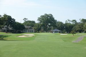 Surf And Beach Club 10th Approach